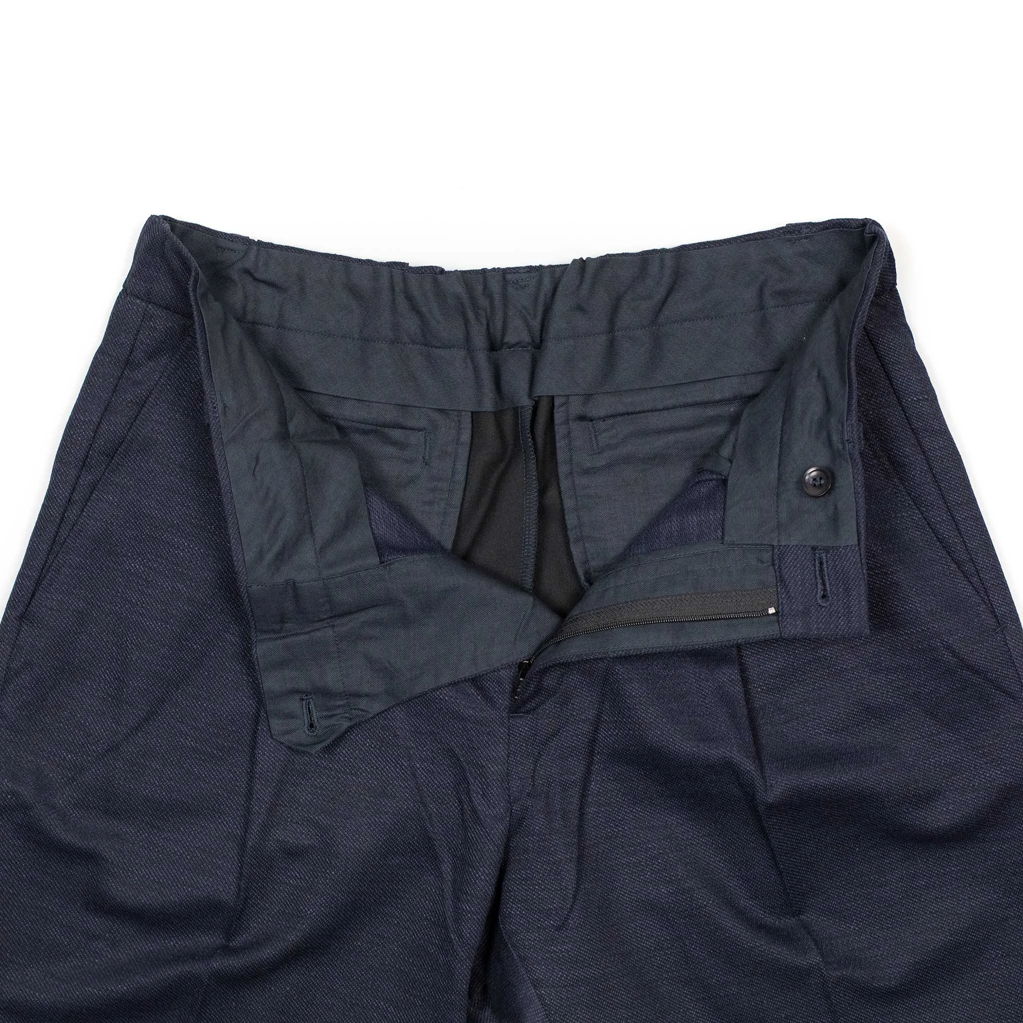 Pleated easy pants in navy linen and rayon twill